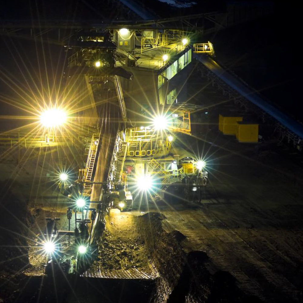 Hazlux | Solar LED Flood Light | 100 Watt | 13000 Lumens | CCT Adj 3000K-6000K | IP65 | 3 YEARS WARRANTY