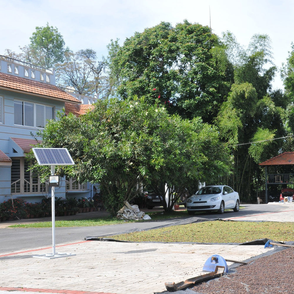 CAPELLA | Solar LED Flood Light | 50 Watt | 7000 Lumens | 5000K | 3 Years Warranty - Beyond Solar