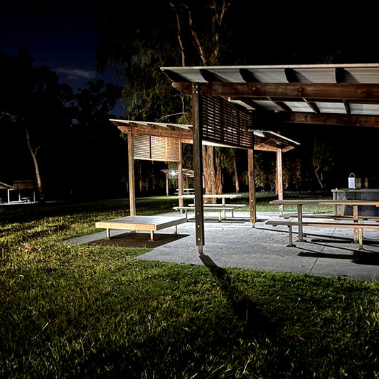 SEATOP Solar Batten Light – 10W/15W | 50W Bifacial Solar Panel | LiFePO4 Battery | Up to 3000 Lumens | 2-Year Warranty