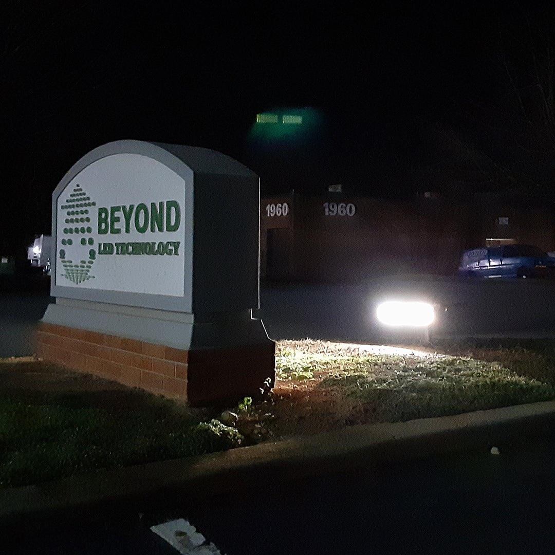 SUNRISE | Solar LED Sign Light | 20 Watt | 2000 Lumens | 5000K | Billboard Light | Monument Sign Lighting | Solar Uplight | 2 Years Warranty - Beyond Solar