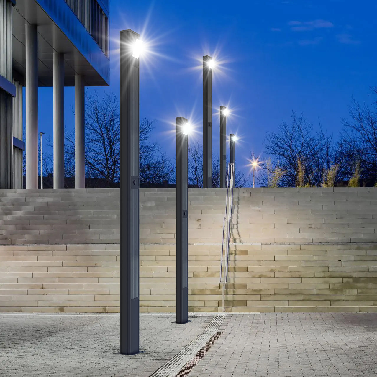 TOTEM | Solar Urban Light | 40 Watt | 6000 Lumens | 5000K | Black Housing | Pathway Lighting | Landscape Light | Solar Resistant Bollard Light | 5 Years Warranty - 2
